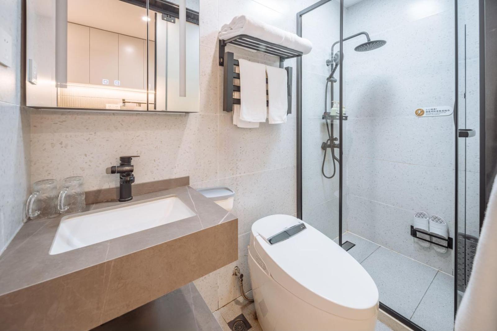 Ketangjian Hotel - Shanghai Railway Station Baoshan Road Subway Station מראה חיצוני תמונה