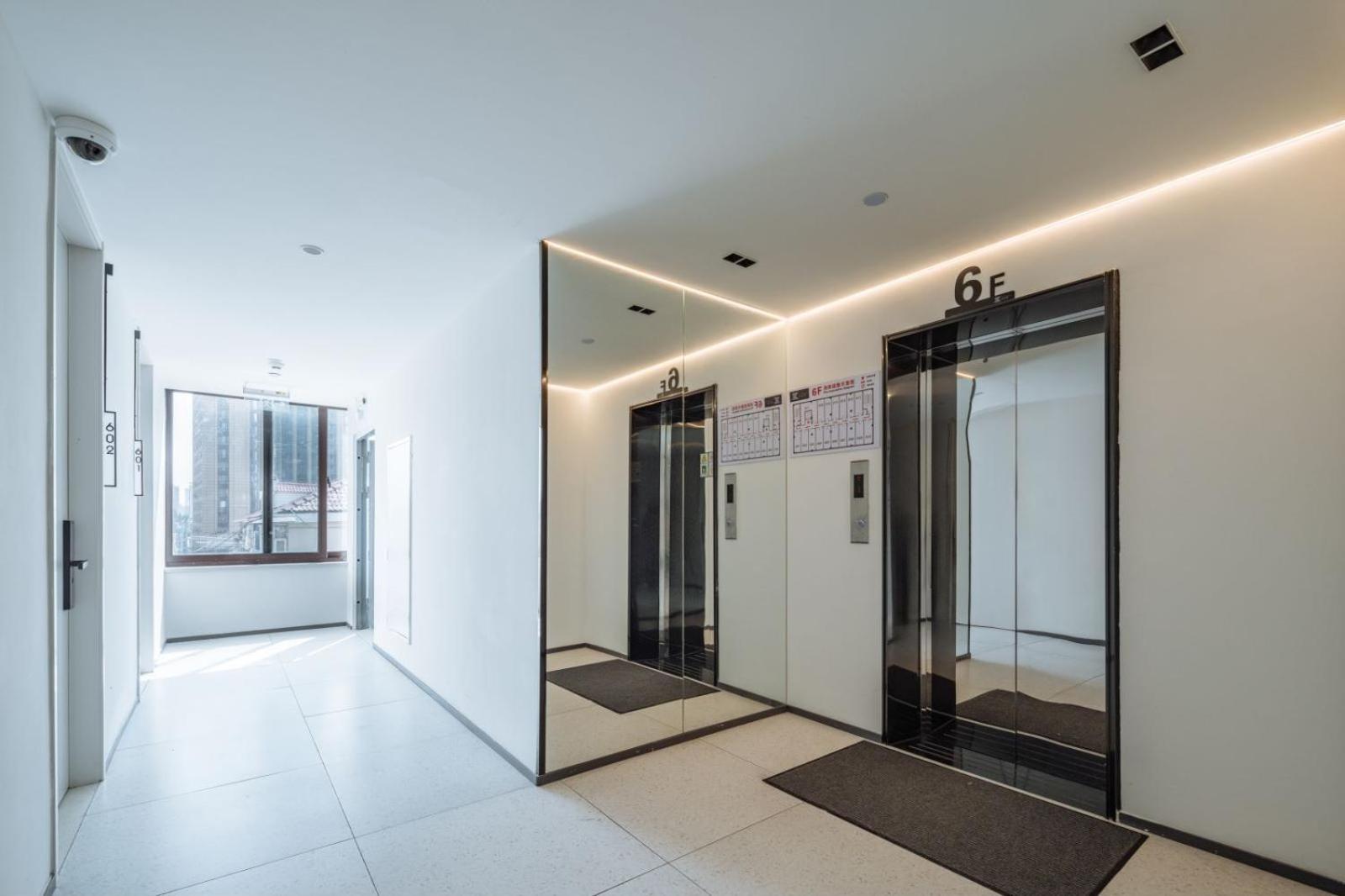 Ketangjian Hotel - Shanghai Railway Station Baoshan Road Subway Station מראה חיצוני תמונה